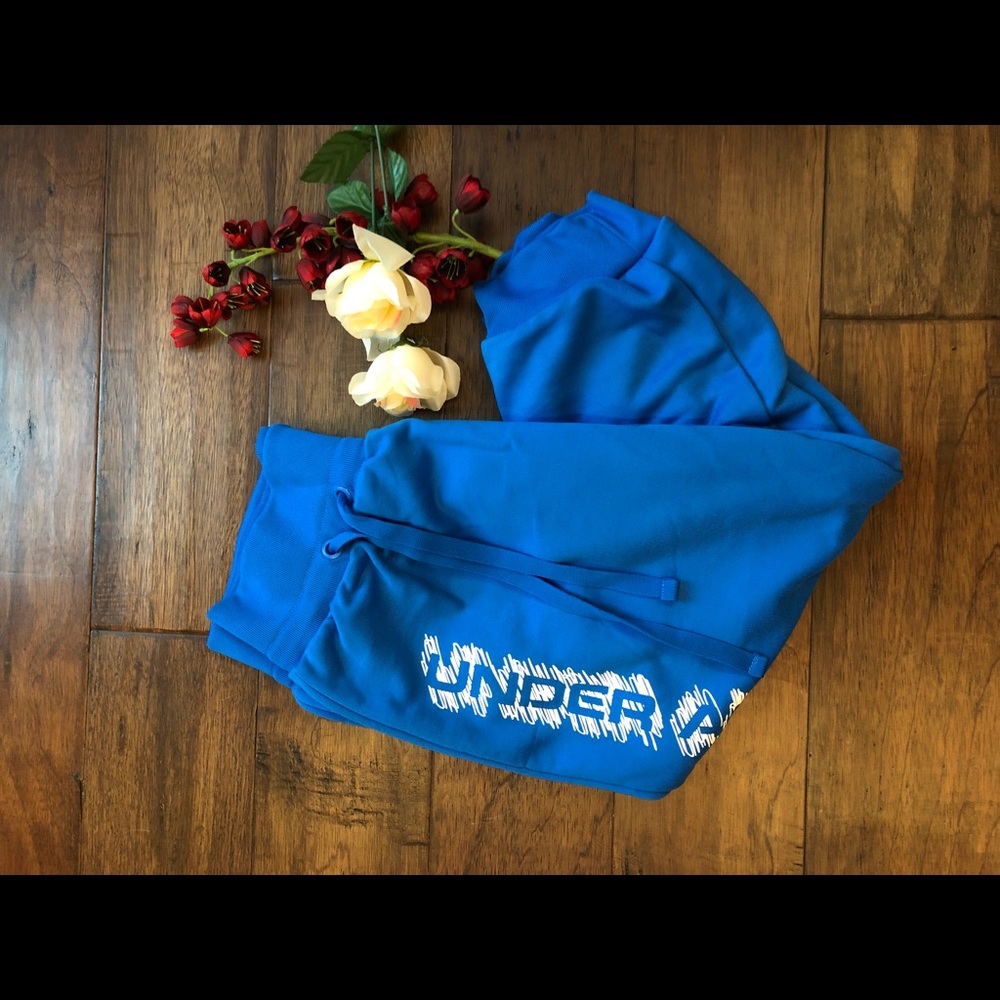 Under Armour Capri Length Joggers. Size SM. - Picture 1 of 3